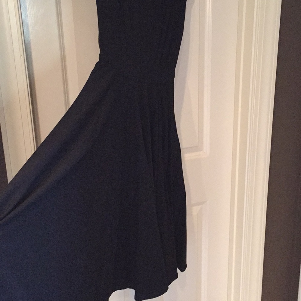 Dress - Picture 4 of 5